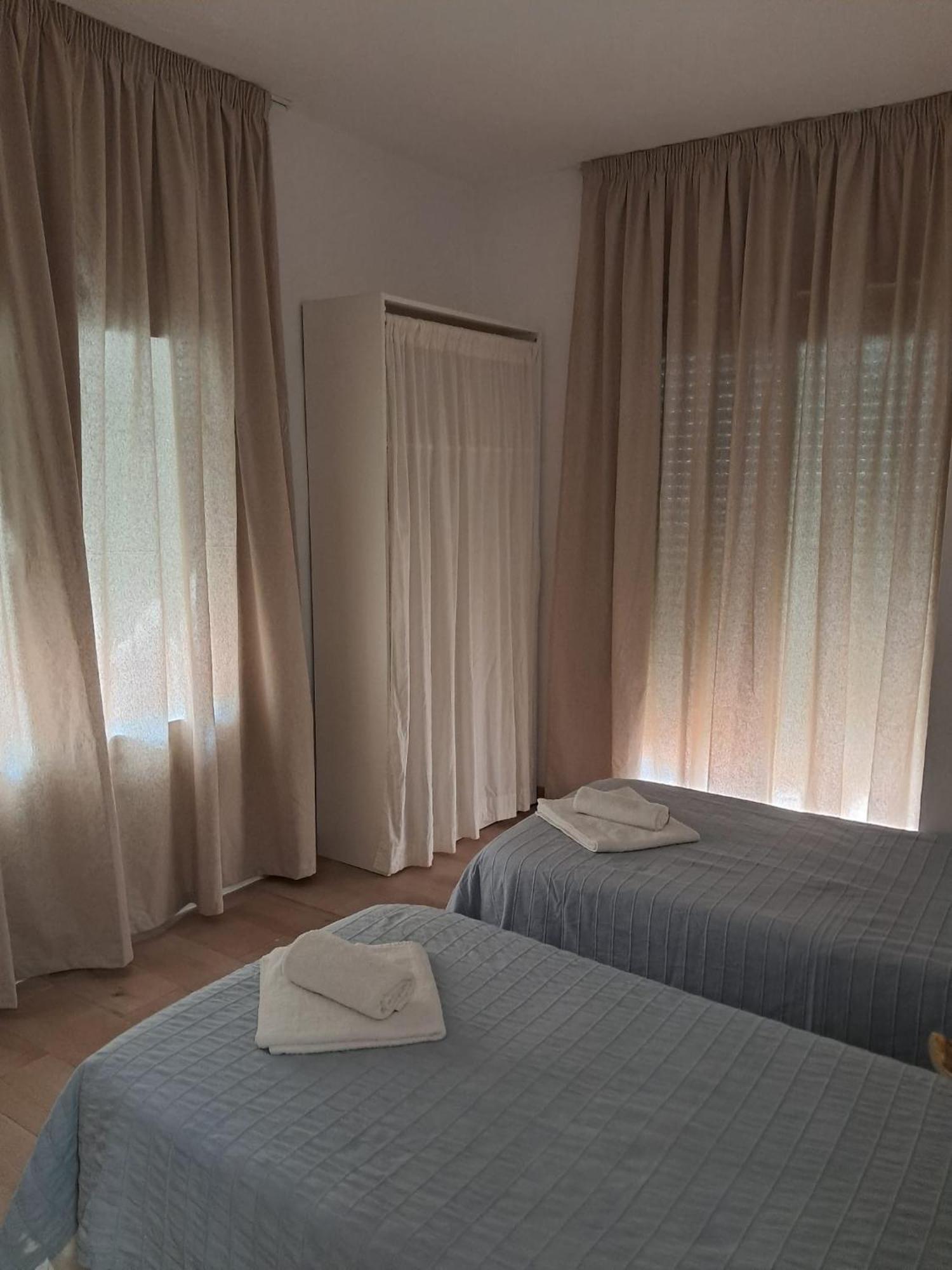 Hostal Casa Torrent Canet De Mar Eksteriør billede