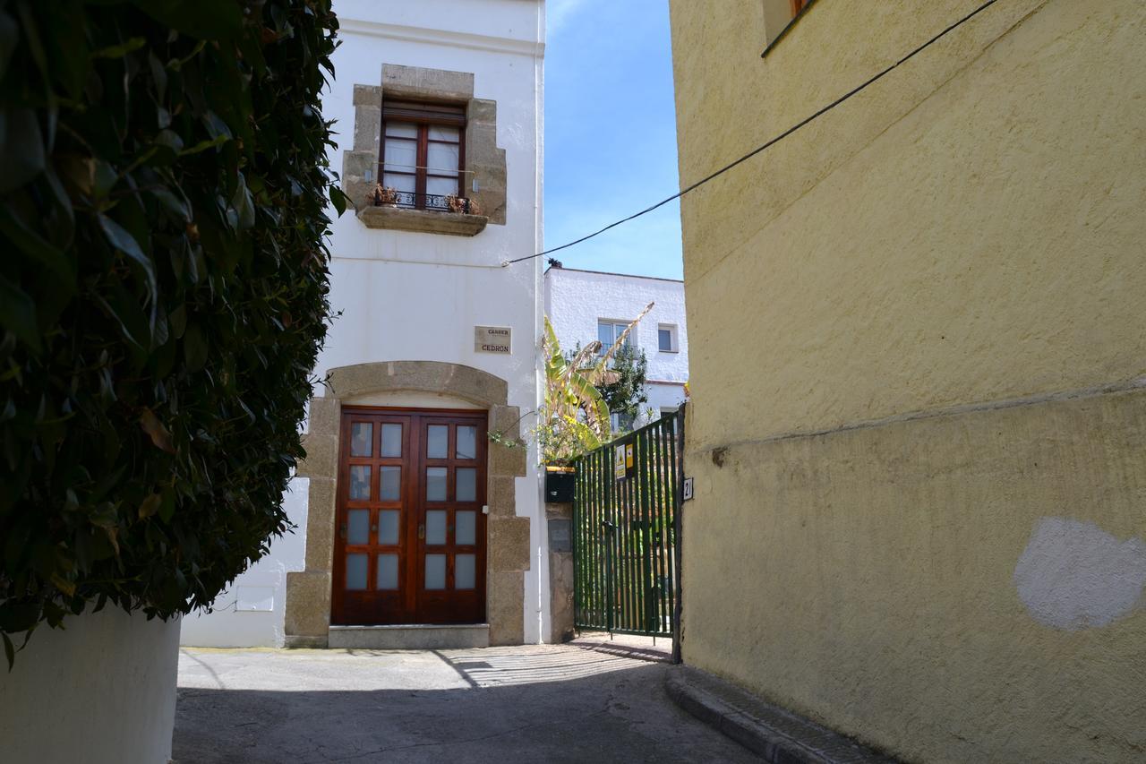 Hostal Casa Torrent Canet De Mar Eksteriør billede